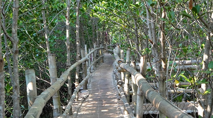 Tubajon Aquamarine Park